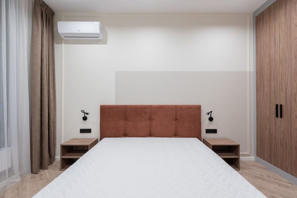 room with ac